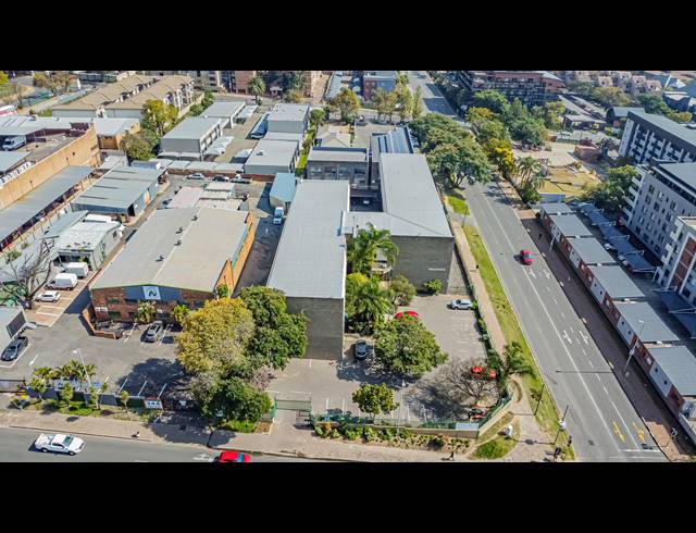 1,048M² OFFICE FOR SALE IN FERNDALE
